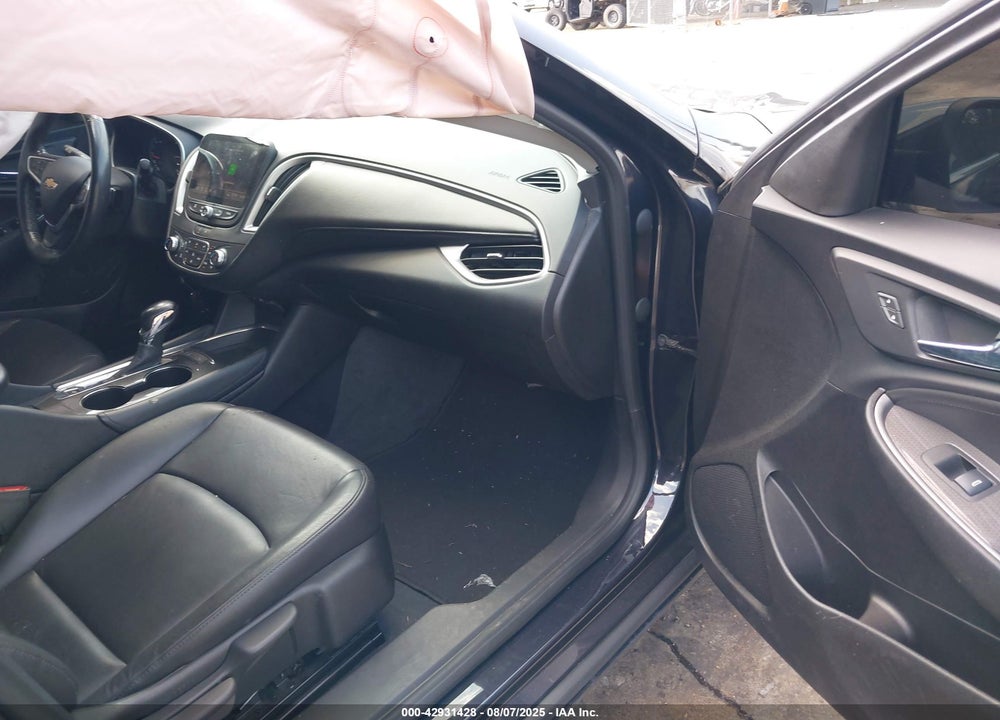 2022 CHEVROLET MALIBU VIN: 1G1ZD5ST8NF215381