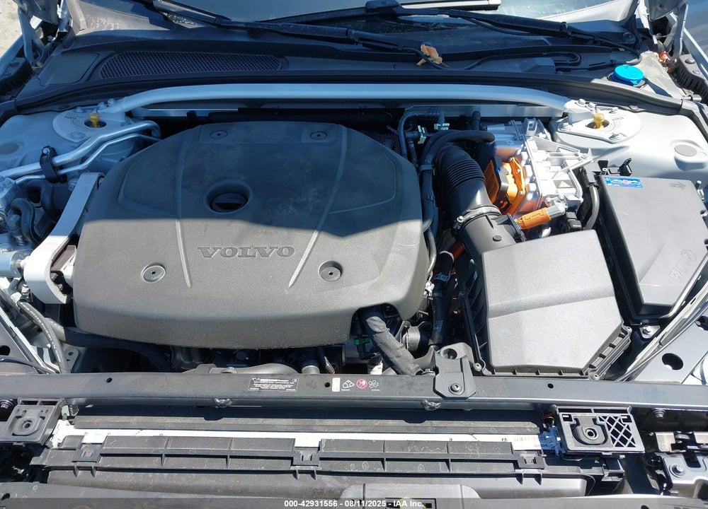 2025 POLESTAR VOLVO V60 PLUG-IN HYBRID T8  ENGINEERED VIN: YV1H60EP8S1642478
