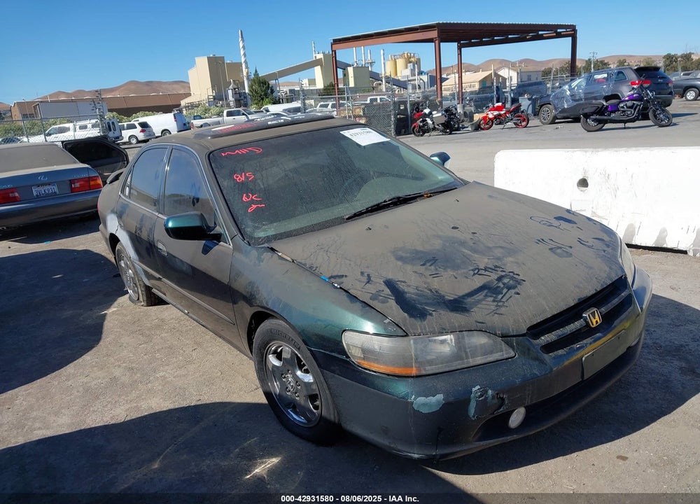 1999 HONDA ACCORD EX V6 VIN: 1HGCG1651XA010429