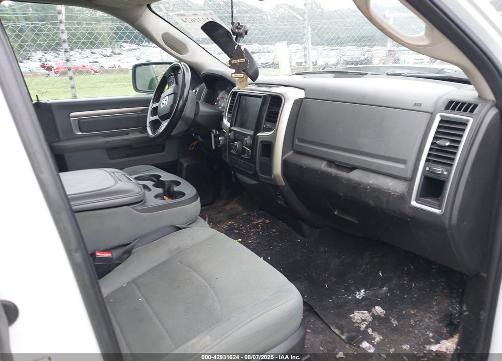 2019 RAM 1500 VIN: 1C6RR7LT8KS582228