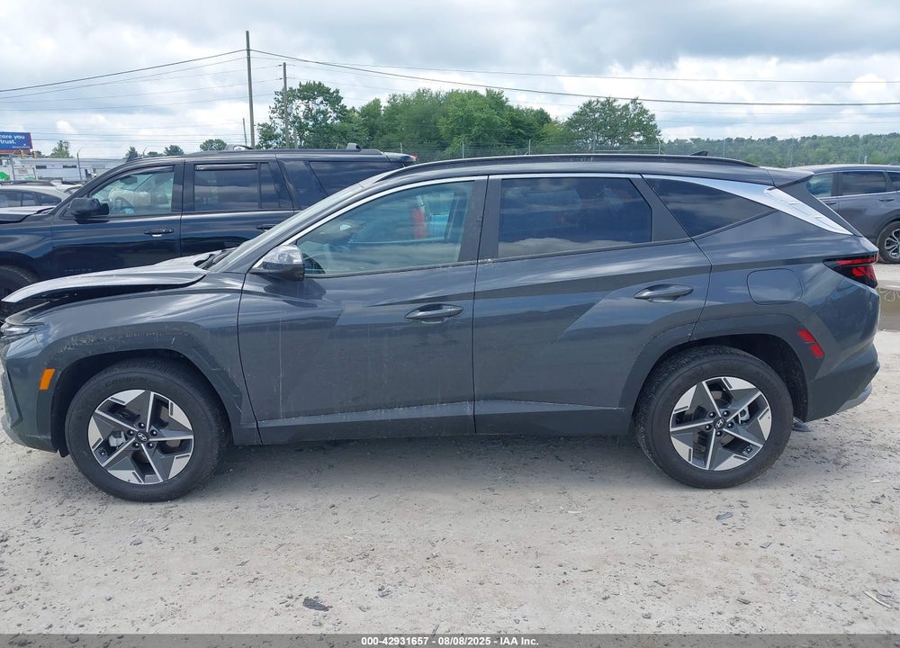 2025 HYUNDAI TUCSON VIN: 5NMJBCDE8SH453310