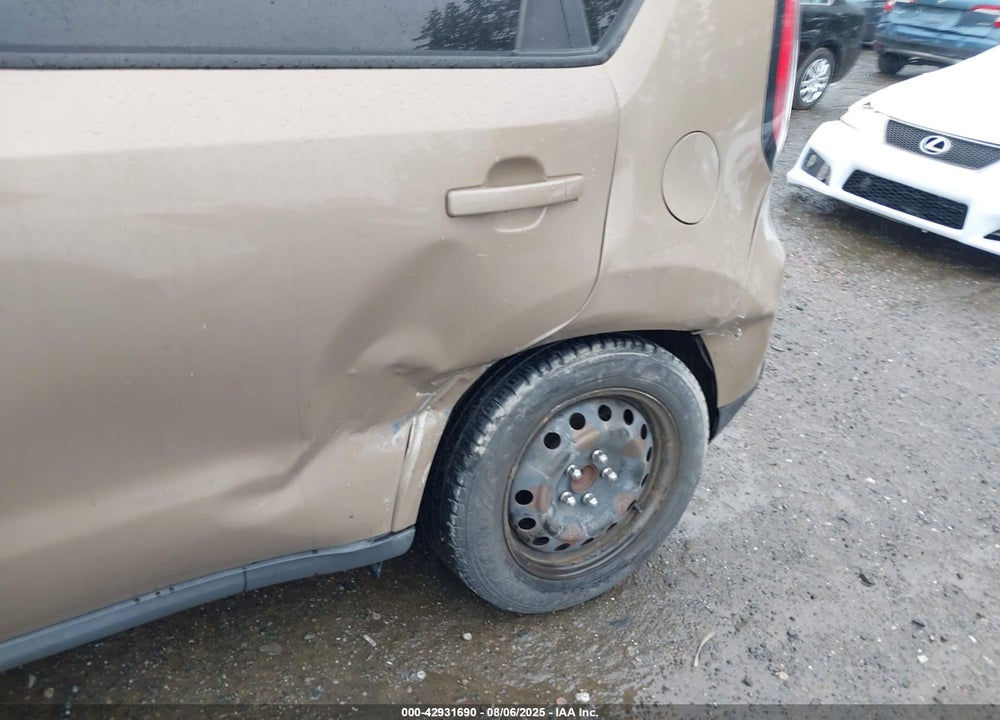 2015 KIA SOUL VIN: KNDJN2A21F7231698