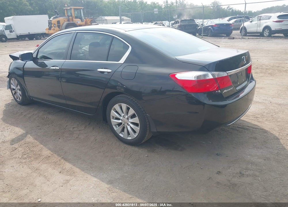 2015 HONDA ACCORD VIN: 1HGCR2F71FA025786