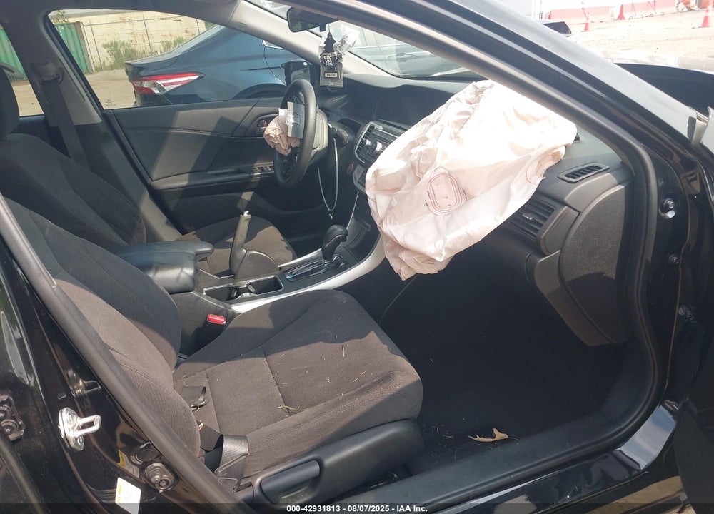 2015 HONDA ACCORD VIN: 1HGCR2F71FA025786