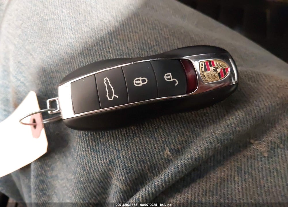 2015 PORSCHE PANAMERA VIN: WP0AA2A7XFL000636
