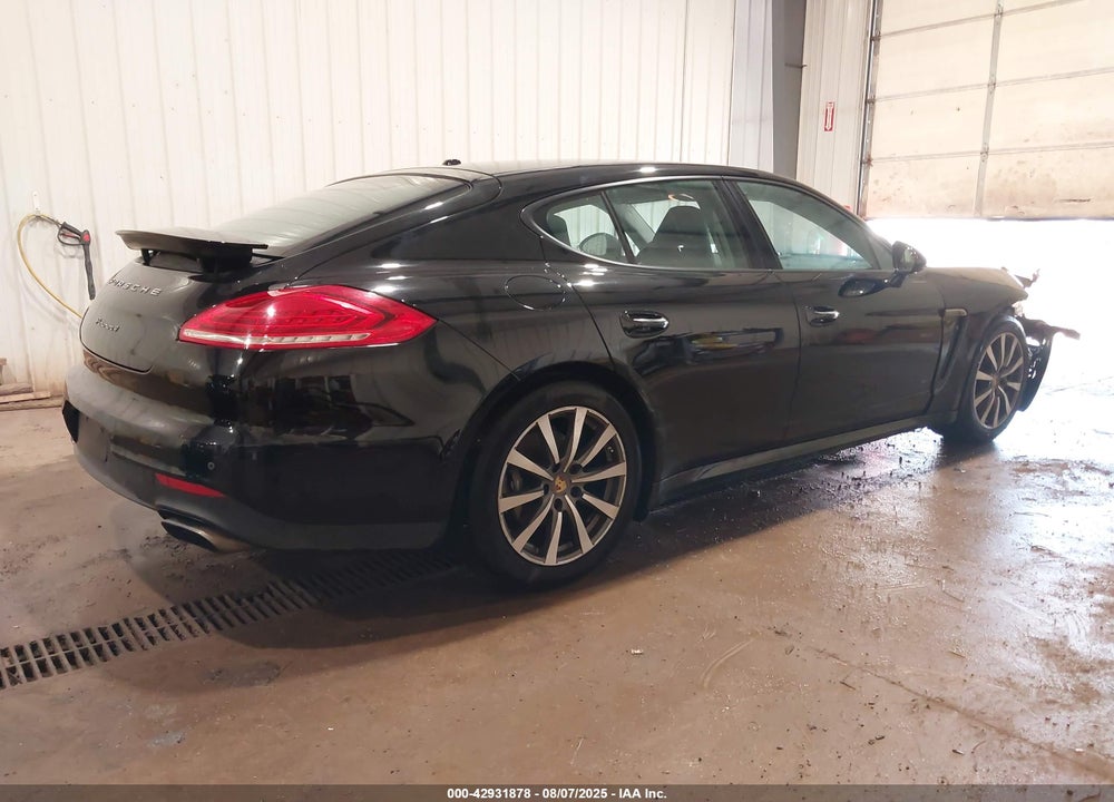 2015 PORSCHE PANAMERA VIN: WP0AA2A7XFL000636