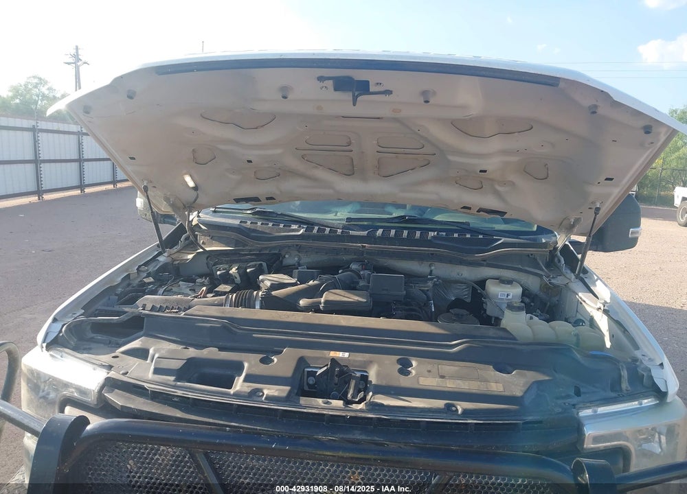 2020 FORD F-350 CHASSIS XL VIN: 1FD8W3H69LEC41506