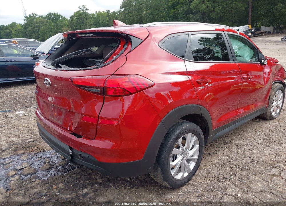2021 HYUNDAI TUCSON VIN: KM8J33A41MU330299