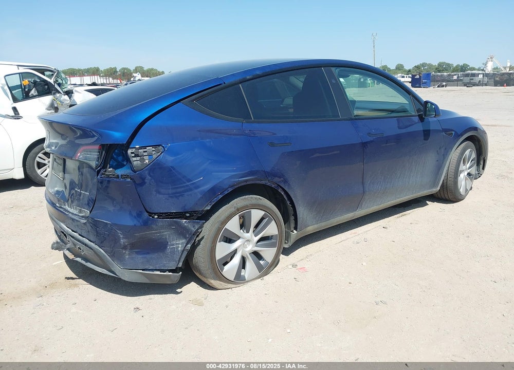 2023 TESLA MODEL Y AWD/LONG RANGE DUAL MOTOR ALL-WHEEL DRIVE VIN: 7SAYGAEE8PF935001
