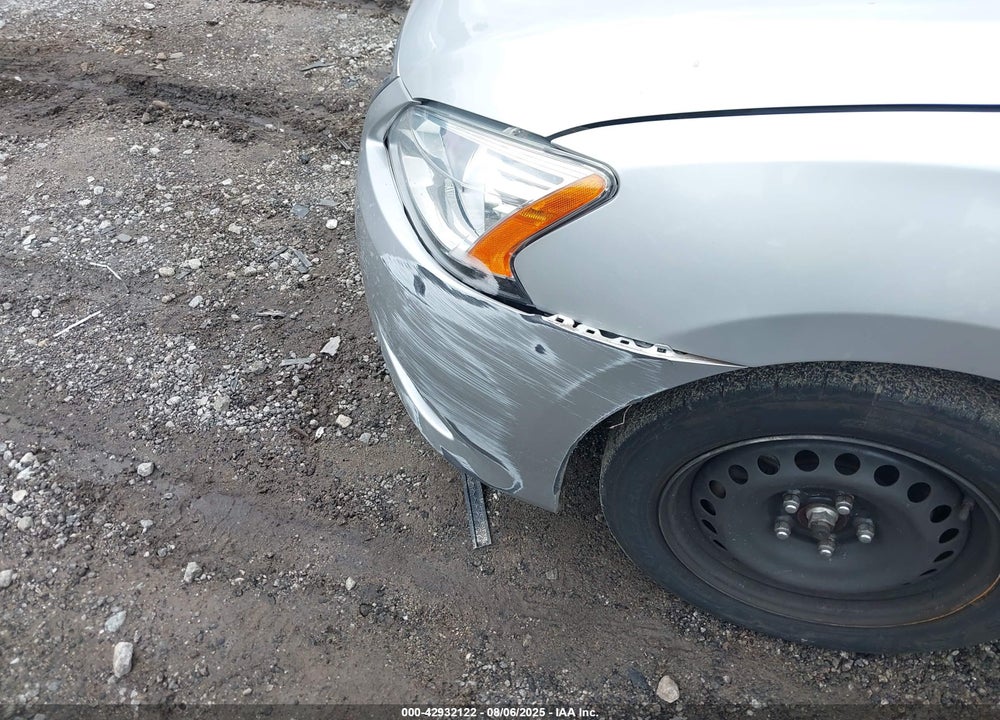 2014 NISSAN SENTRA VIN: 3N1AB7AP5EL696323