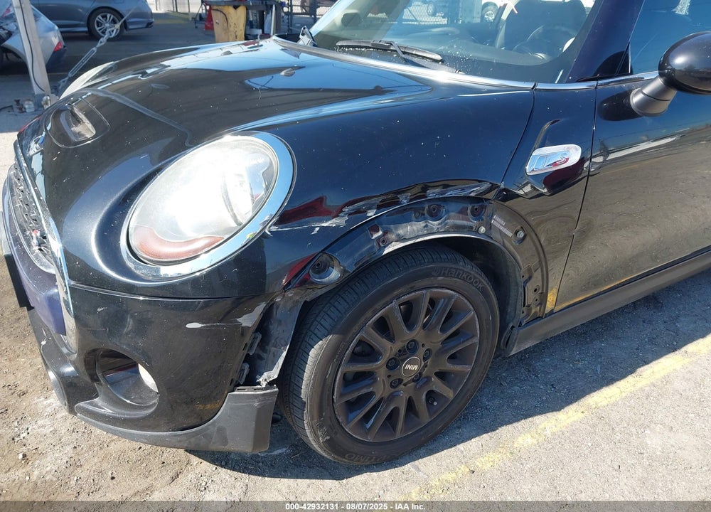 2016 MINI HARDTOP VIN: WMWXP7C52G2A42887