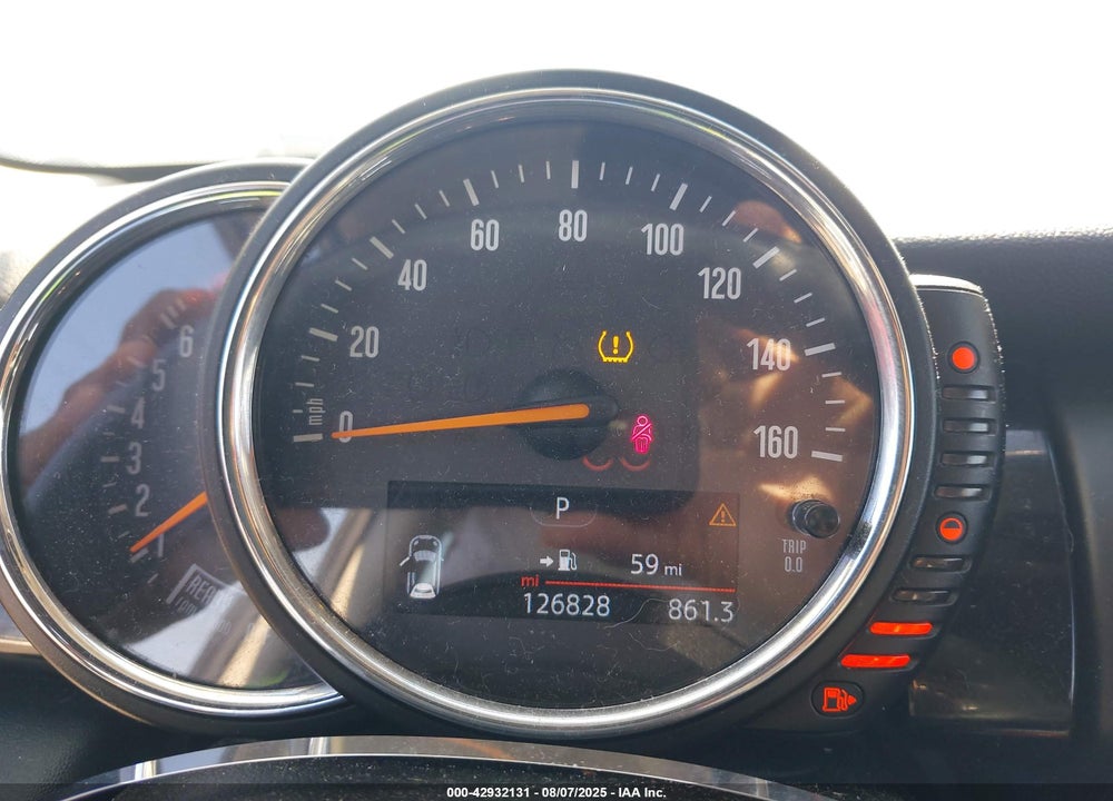 2016 MINI HARDTOP VIN: WMWXP7C52G2A42887