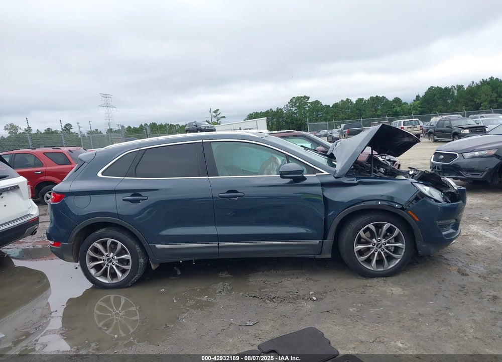 2019 LINCOLN MKC SELECT VIN: 5LMCJ2C92KUL09957