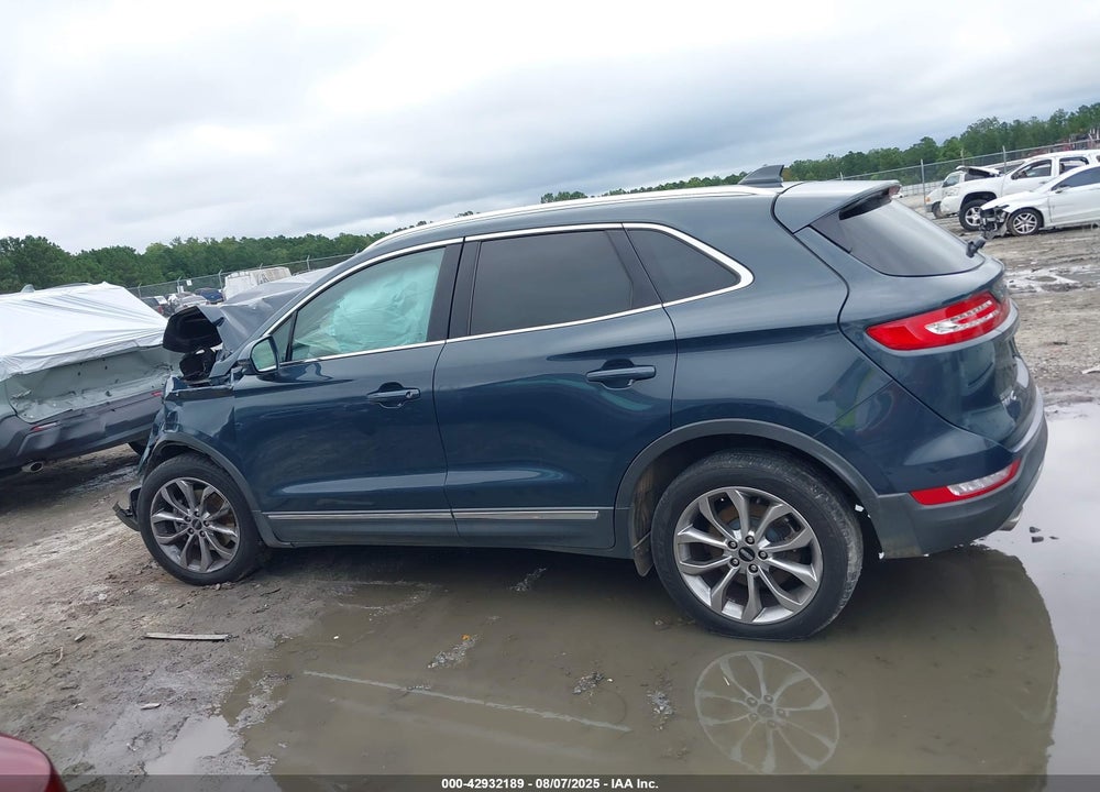 2019 LINCOLN MKC SELECT VIN: 5LMCJ2C92KUL09957