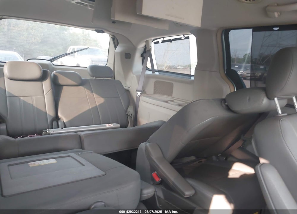 2008 CHRYSLER TOWN & COUNTRY TOURING VIN: 2A8HR54P98R675238