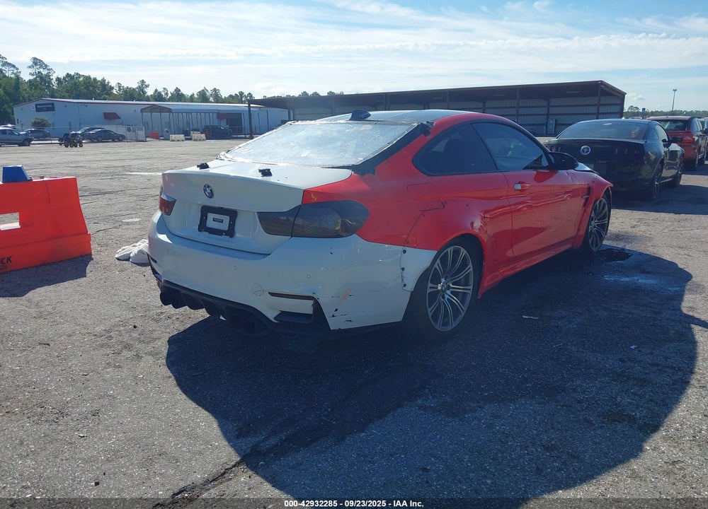 2015 BMW M4 VIN: WBS3R9C56FK334568