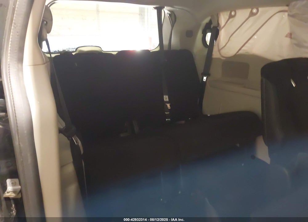 2014 DODGE GRAND CARAVAN SXT VIN: 2C4RDGCG4ER305933