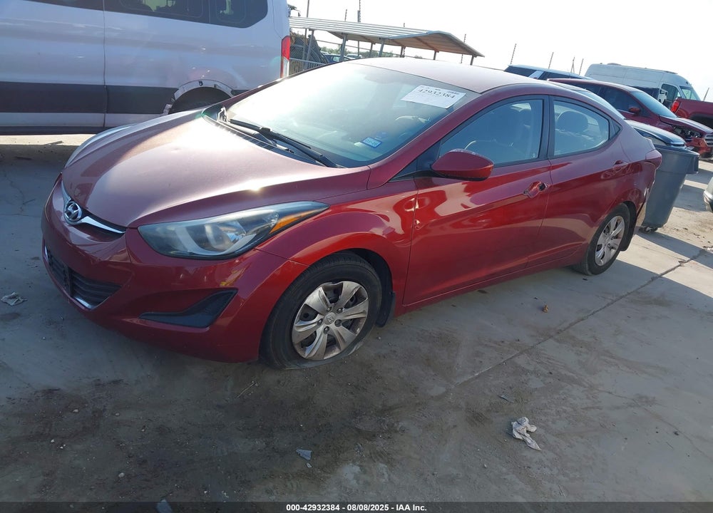 2016 HYUNDAI ELANTRA VIN: 5NPDH4AE0GH718835