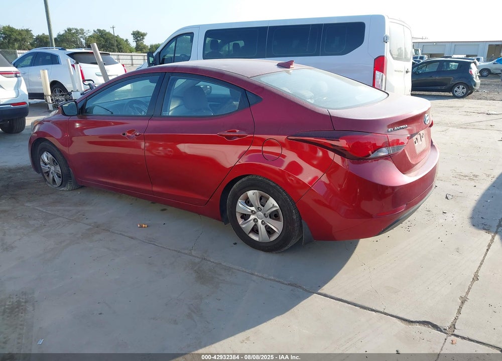 2016 HYUNDAI ELANTRA VIN: 5NPDH4AE0GH718835