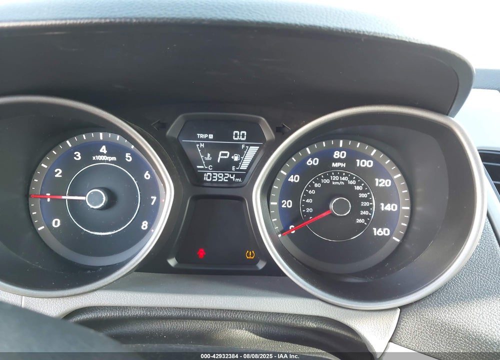 2016 HYUNDAI ELANTRA VIN: 5NPDH4AE0GH718835