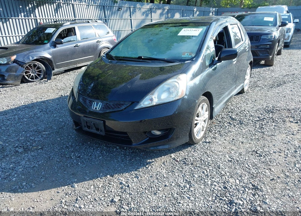 2011 HONDA FIT SPORT VIN: JHMGE8H57BS002011