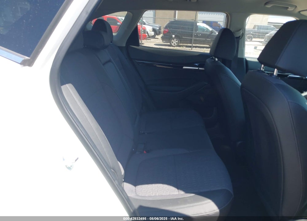 2024 KIA SELTOS VIN: KNDEU2AA7R7564861