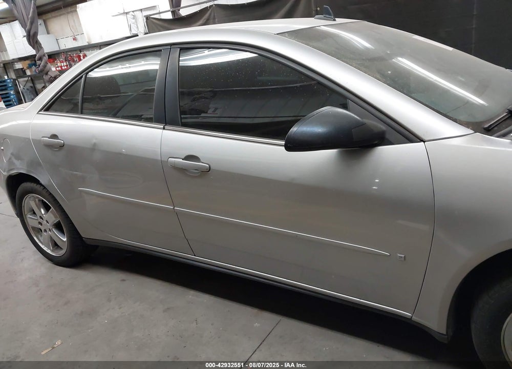 2008 PONTIAC G6 GT VIN: 1G2ZH57N884118627