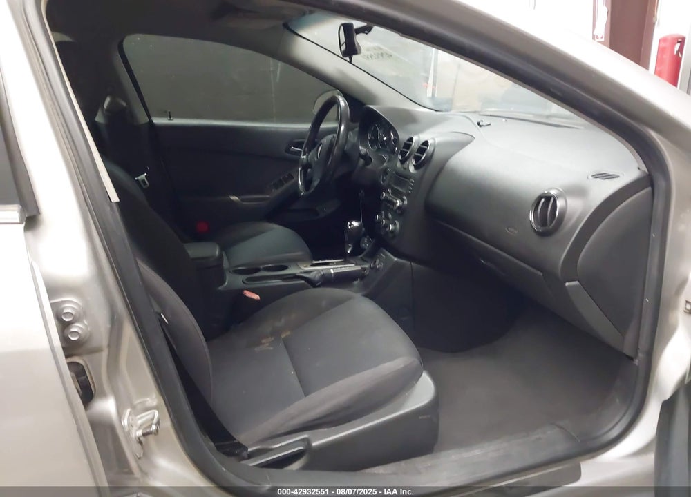 2008 PONTIAC G6 GT VIN: 1G2ZH57N884118627