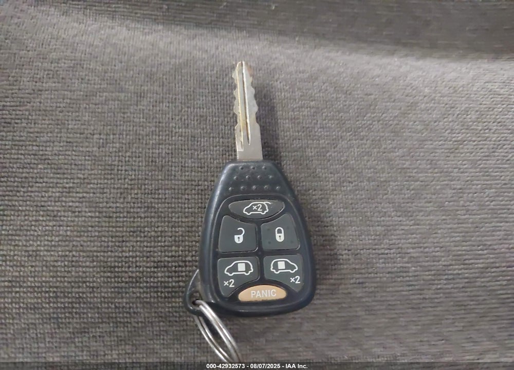 2007 CHRYSLER TOWN & COUNTRY TOURING VIN: 2A4GP54L17R137793