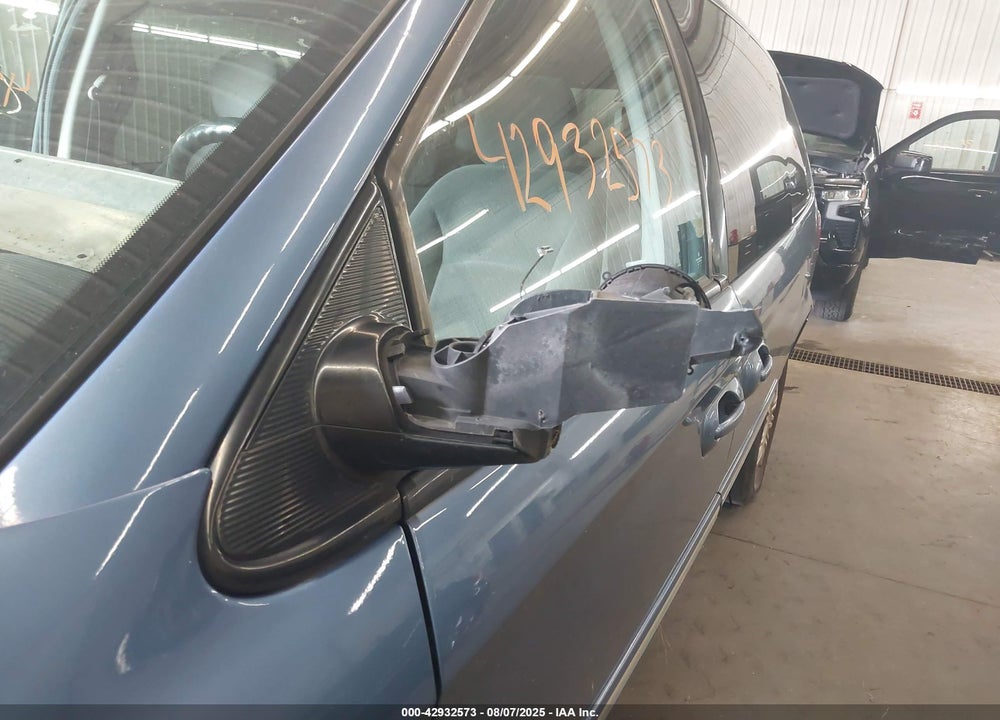 2007 CHRYSLER TOWN & COUNTRY TOURING VIN: 2A4GP54L17R137793