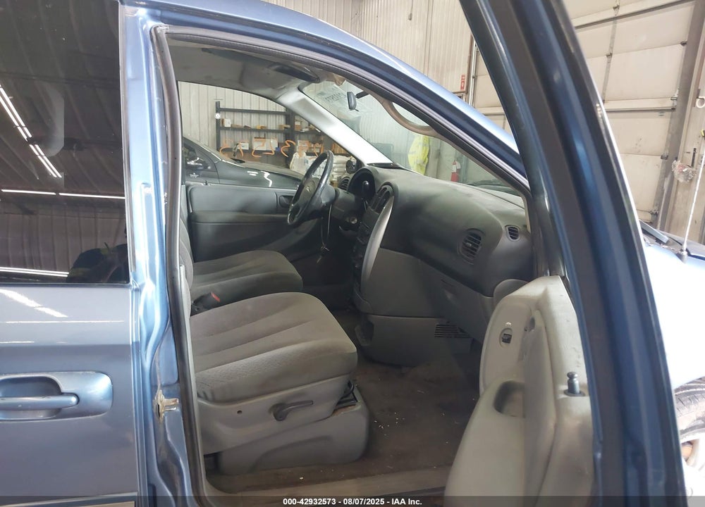 2007 CHRYSLER TOWN & COUNTRY TOURING VIN: 2A4GP54L17R137793