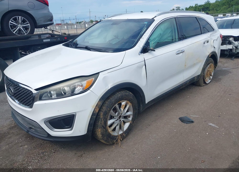 2016 KIA SORENTO VIN: 5XYPG4A38GG026649