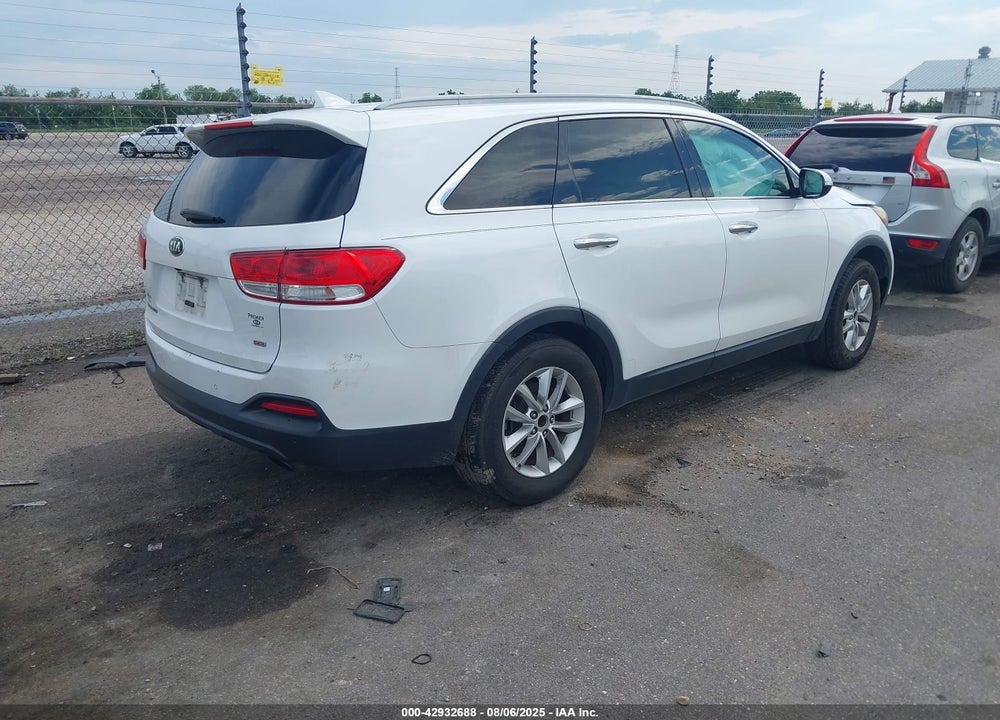2016 KIA SORENTO VIN: 5XYPG4A38GG026649