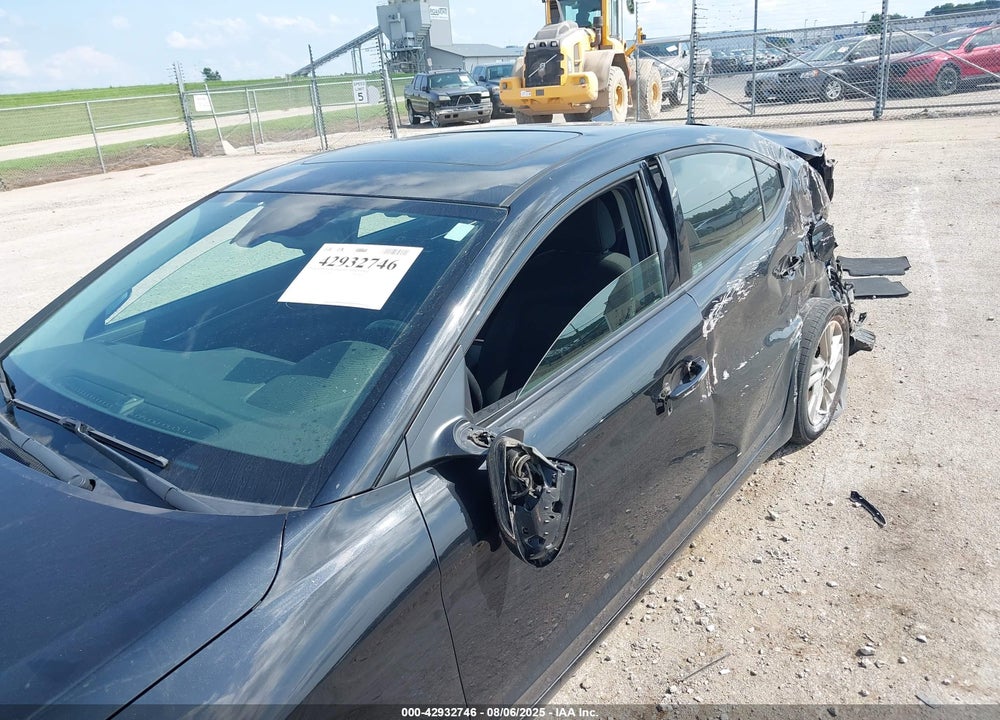 2019 HYUNDAI ELANTRA VIN: 5NPD84LF2KH429874