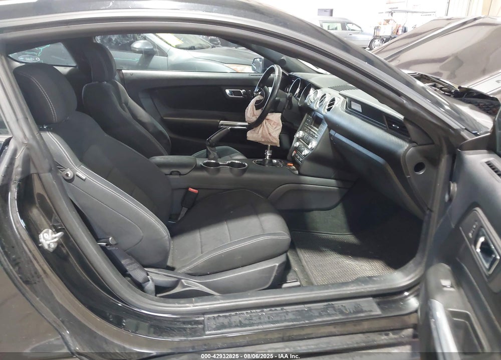 2016 FORD MUSTANG VIN: 1FA6P8AM1G5321148