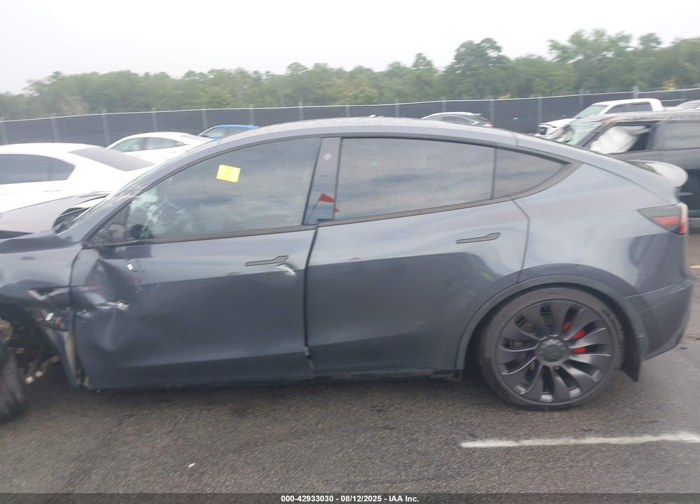 2021 TESLA MODEL Y VIN: 5YJYGDEF5MF303401