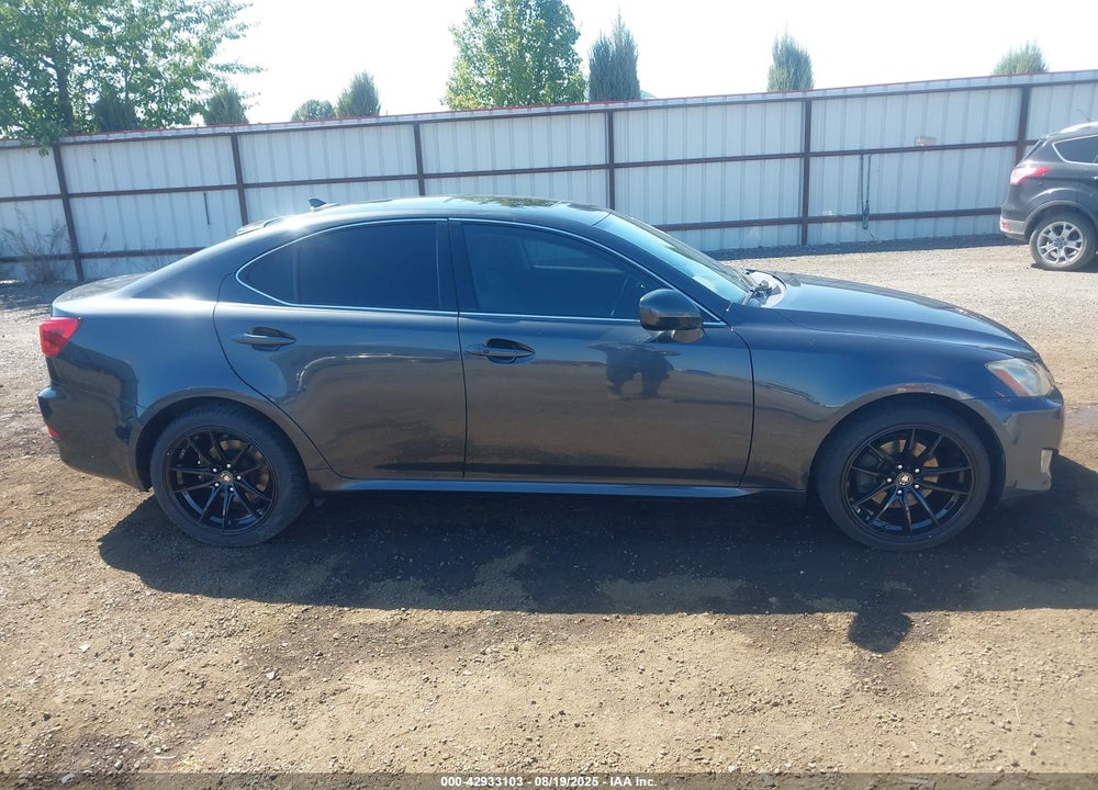 2007 LEXUS IS 250 VIN: JTHBK262X72045807