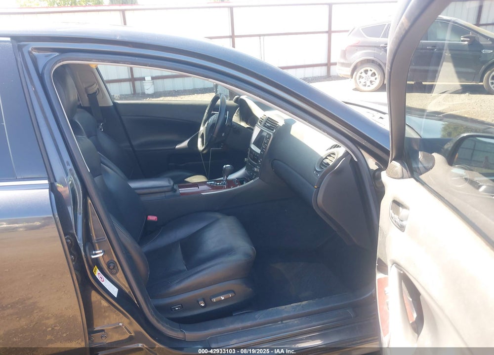 2007 LEXUS IS 250 VIN: JTHBK262X72045807