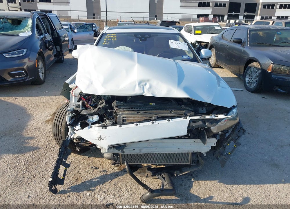 2017 JAGUAR XE VIN: SAJAD4BG7HA955606