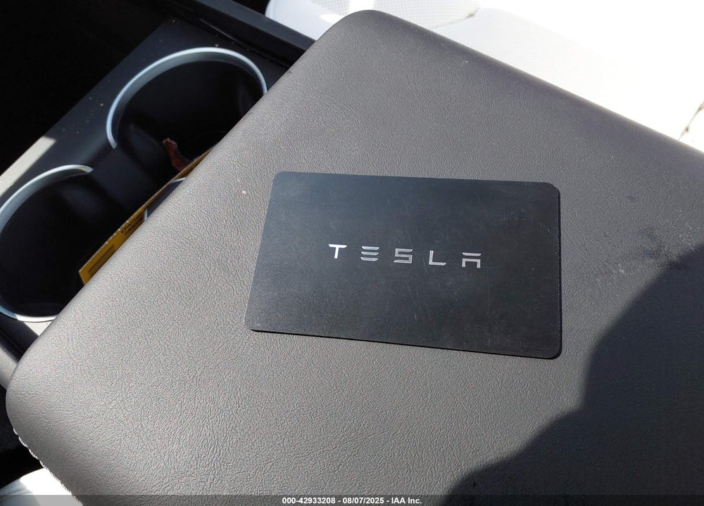 2026 TESLA MODEL Y LONG RANGE DUAL MOTOR ALL-WHEEL DRIVE/LONG RANGE LAUNCH SERIES VIN: 7SAYGDEE3TA397820