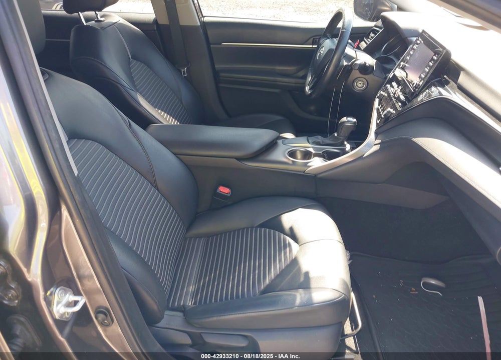 2021 TOYOTA CAMRY VIN: 4T1G11AK1MU524057