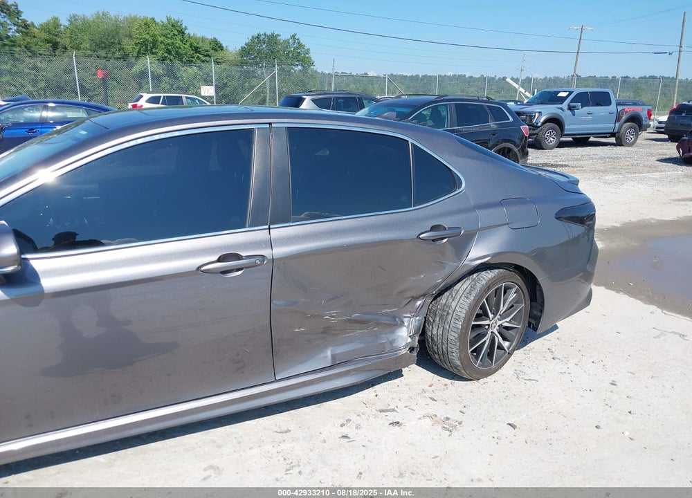 2021 TOYOTA CAMRY VIN: 4T1G11AK1MU524057