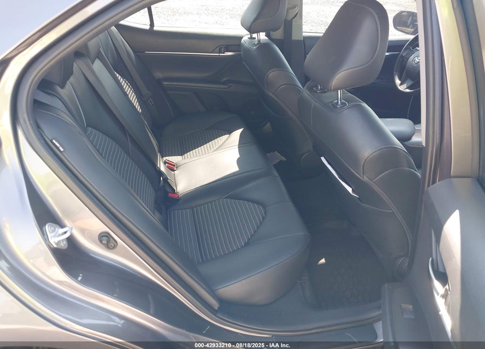 2021 TOYOTA CAMRY VIN: 4T1G11AK1MU524057
