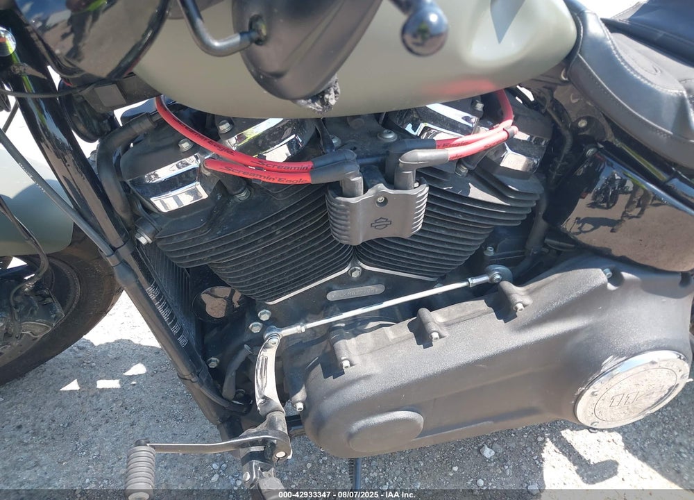 2021 HARLEY-DAVIDSON FXFBS VIN: 1HD1YLK15MB037705