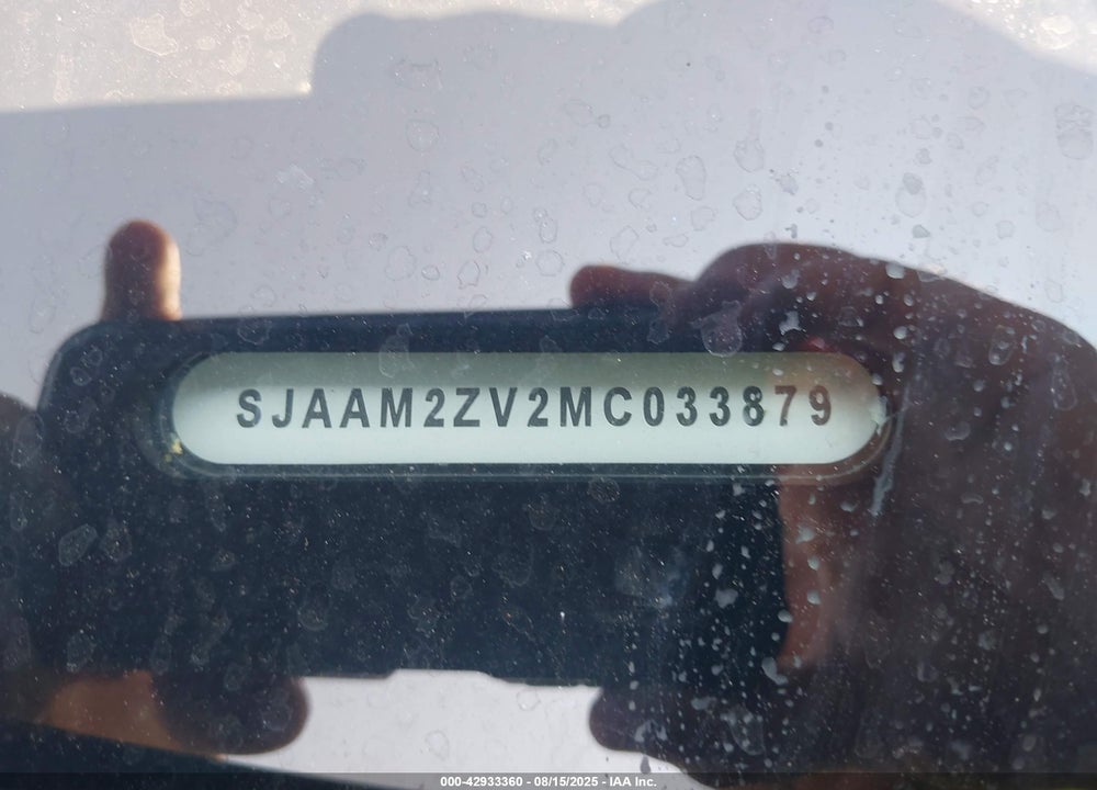 2021 BENTLEY BENTAYGA VIN: SJAAM2ZV2MC033879