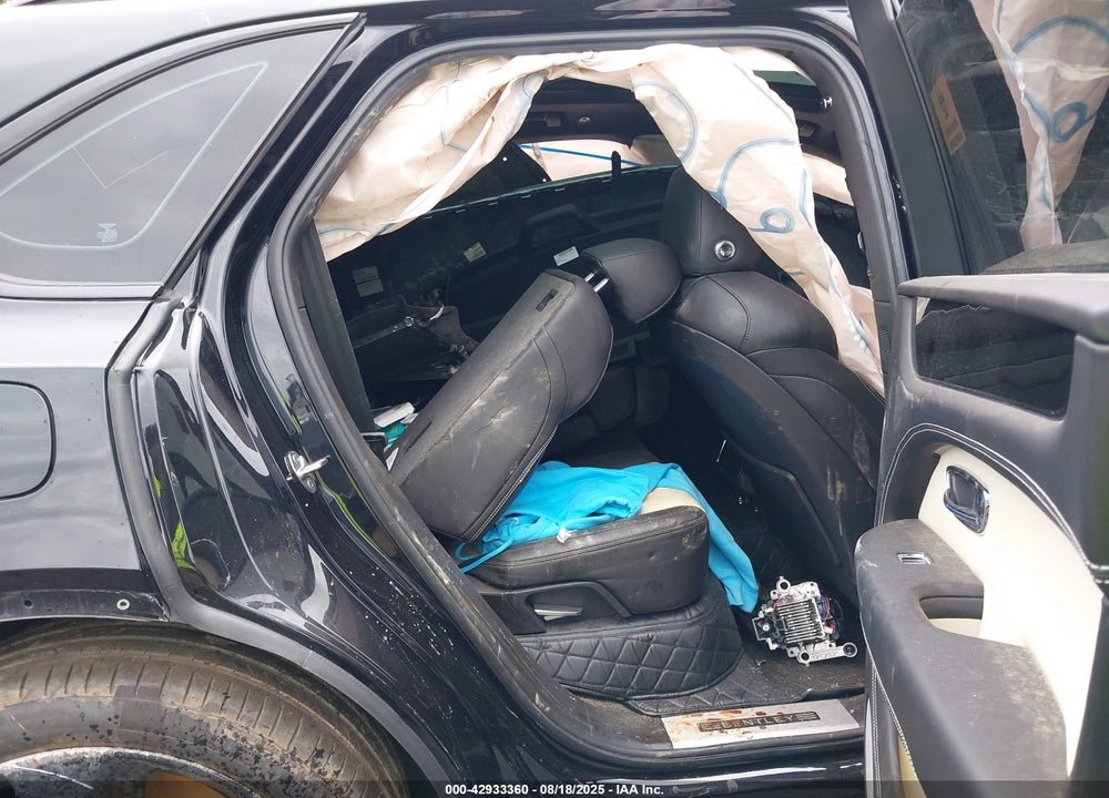 2021 BENTLEY BENTAYGA VIN: SJAAM2ZV2MC033879