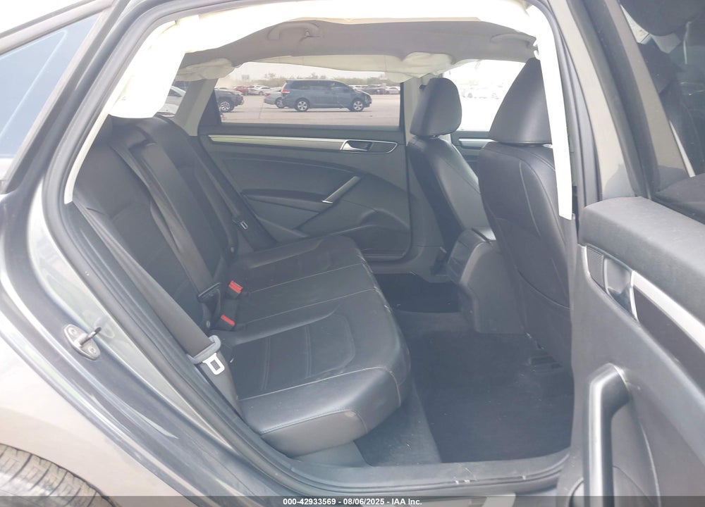 2018 VOLKSWAGEN PASSAT 2.0T R-LINE/2.0T S VIN: 1VWAA7A38JC006189