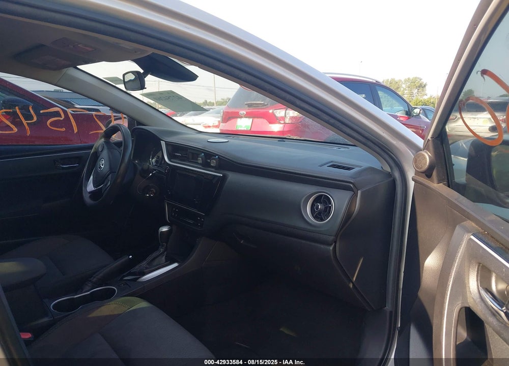 2018 TOYOTA COROLLA LE VIN: 2T1BURHEXJC053555