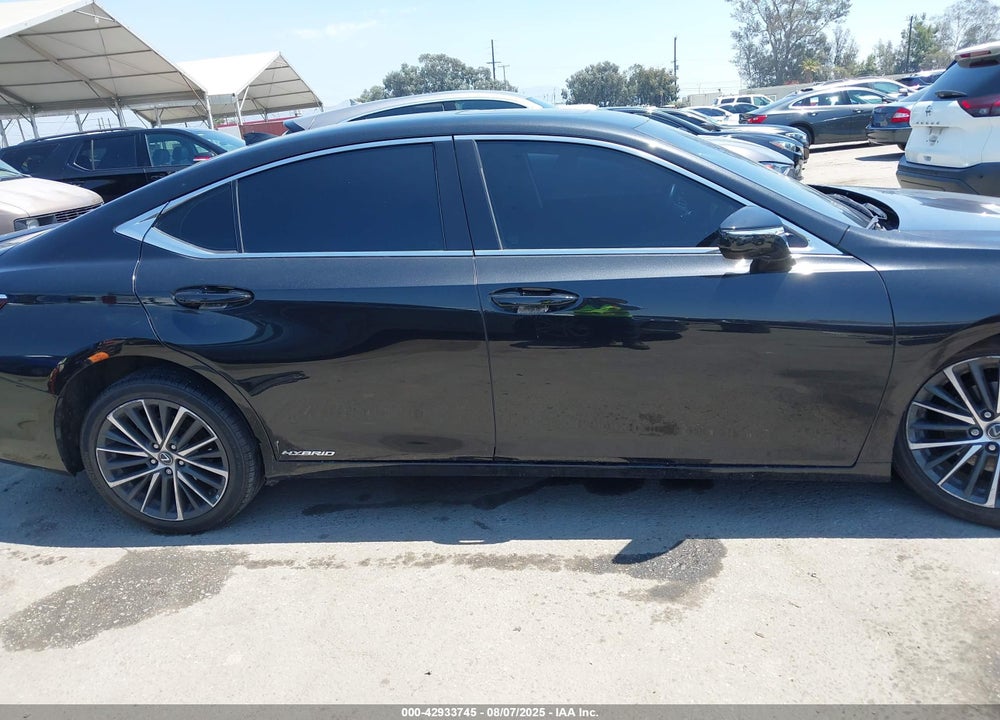 2022 LEXUS ES 300H VIN: 58ADA1C11NU024420