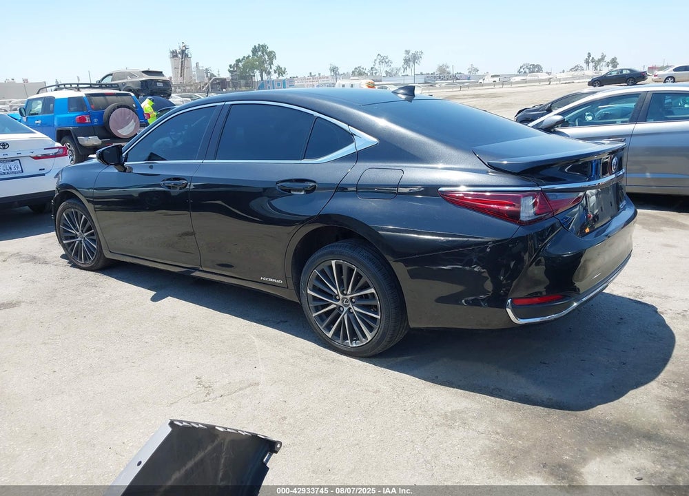 2022 LEXUS ES 300H VIN: 58ADA1C11NU024420